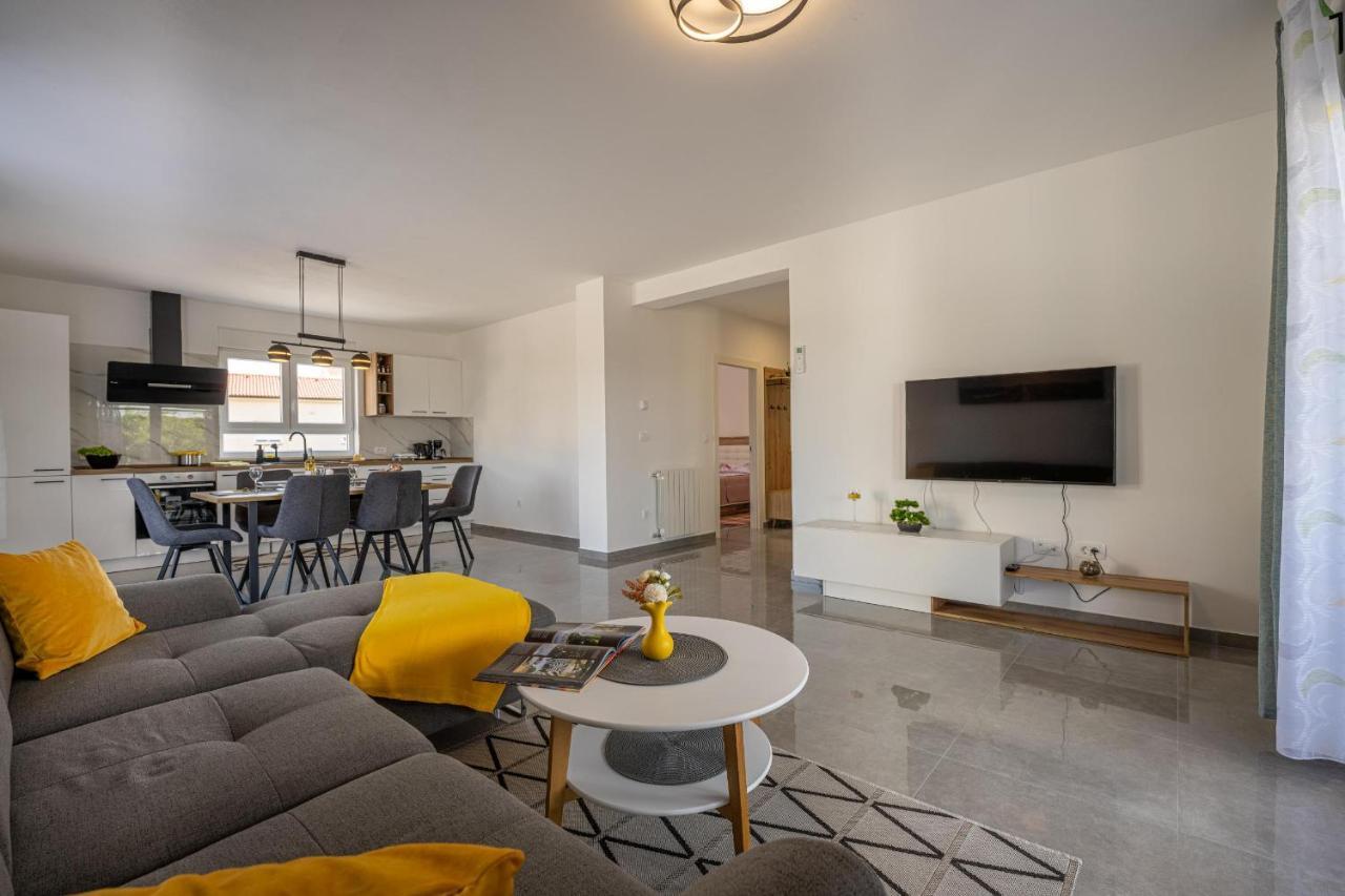 Domus Alba Apartments Pula Luaran gambar