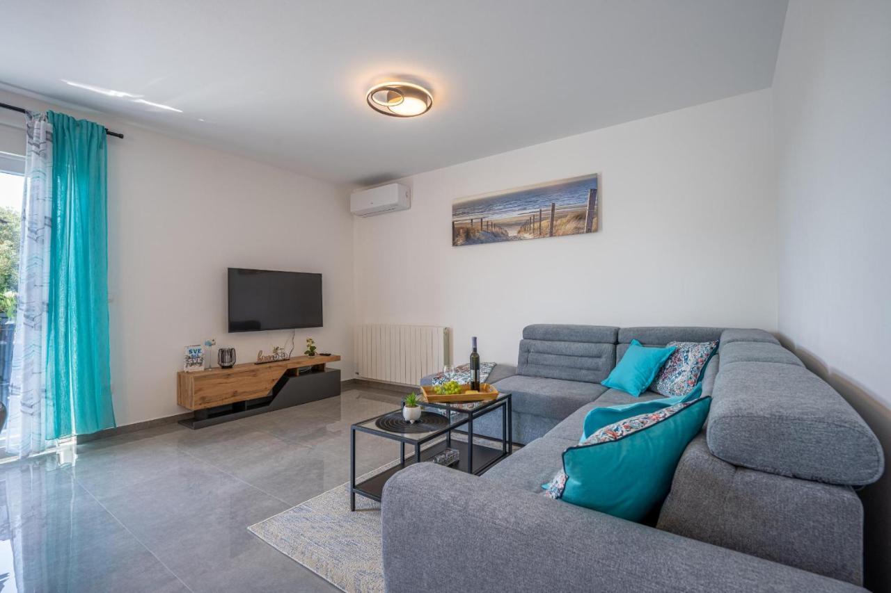 Domus Alba Apartments Pula Luaran gambar