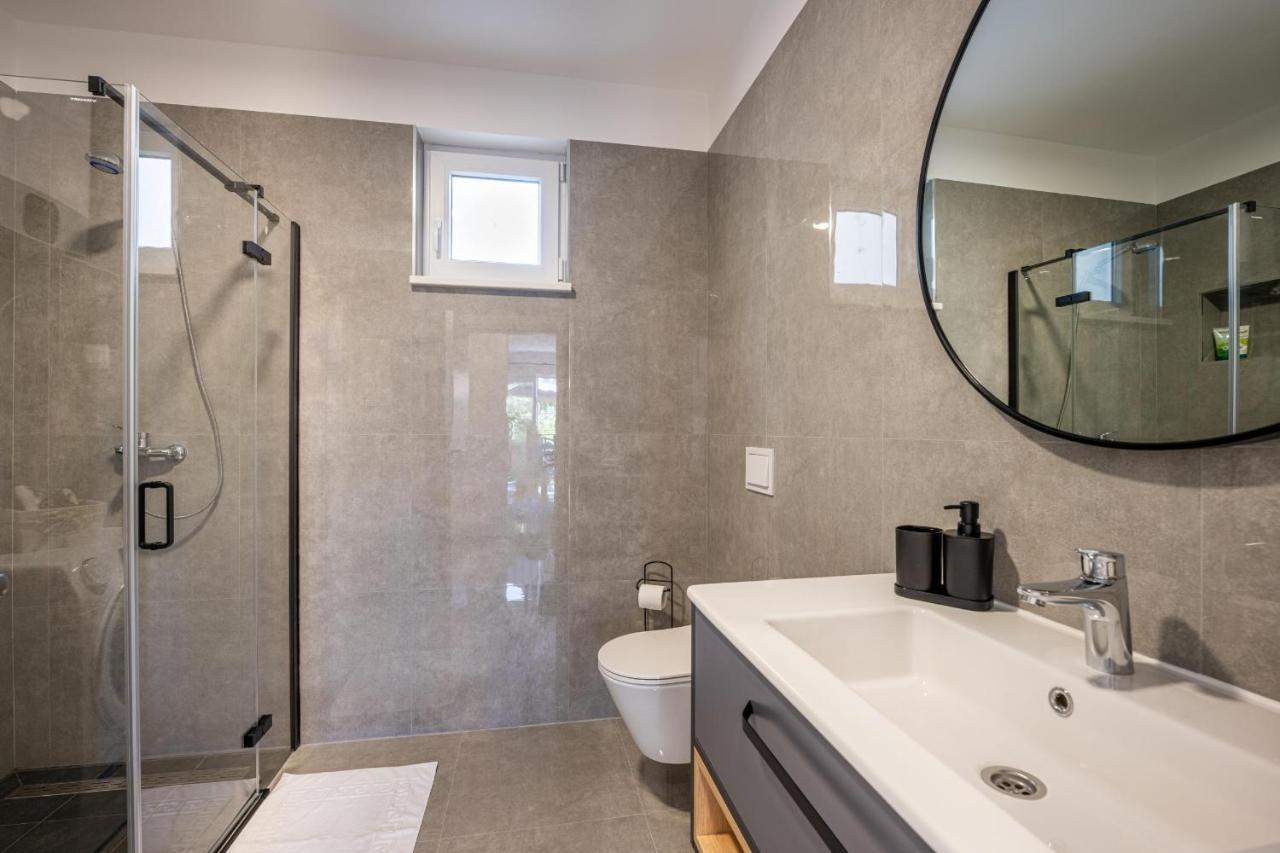 Domus Alba Apartments Pula Luaran gambar