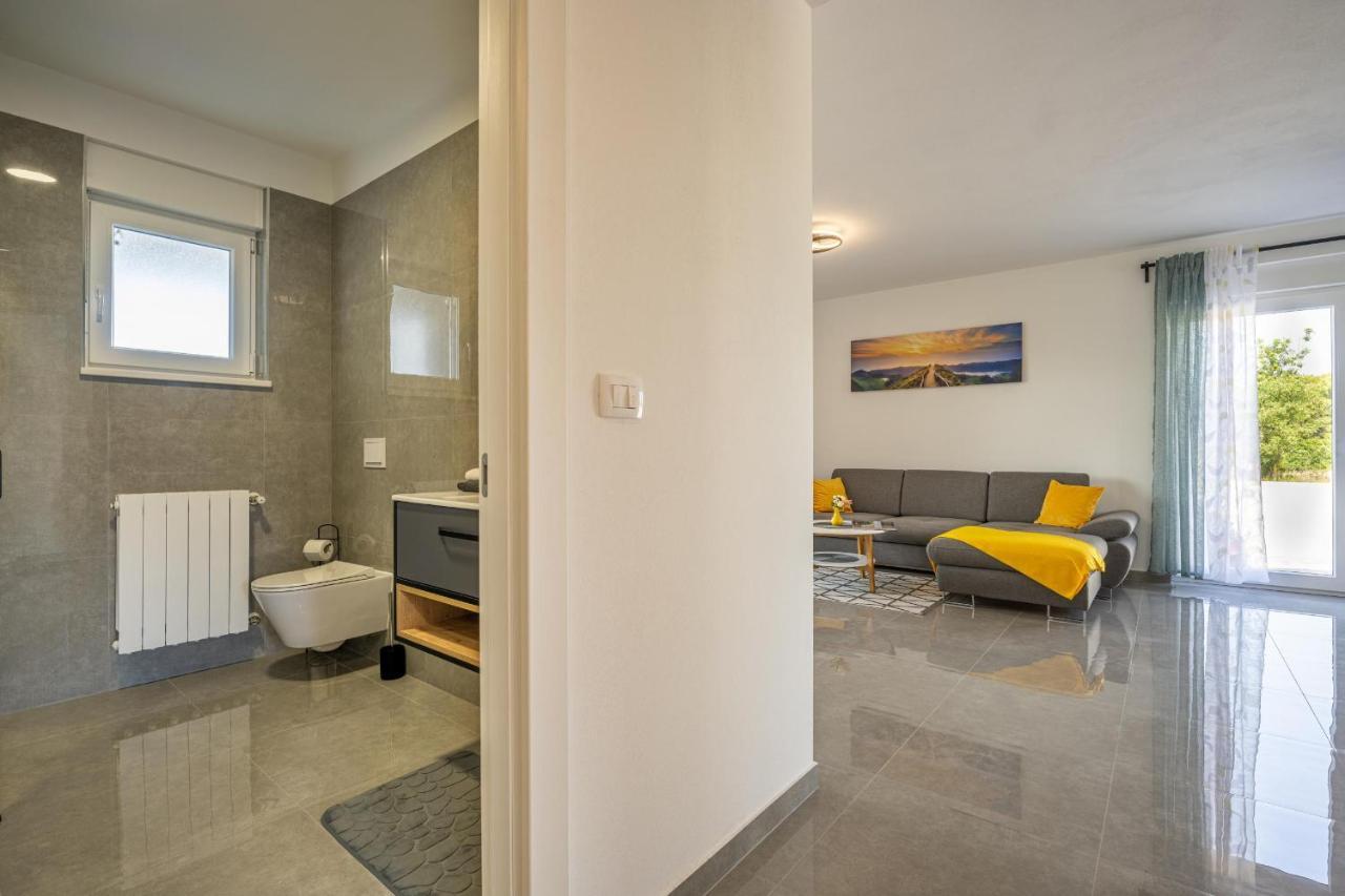 Domus Alba Apartments Pula Luaran gambar
