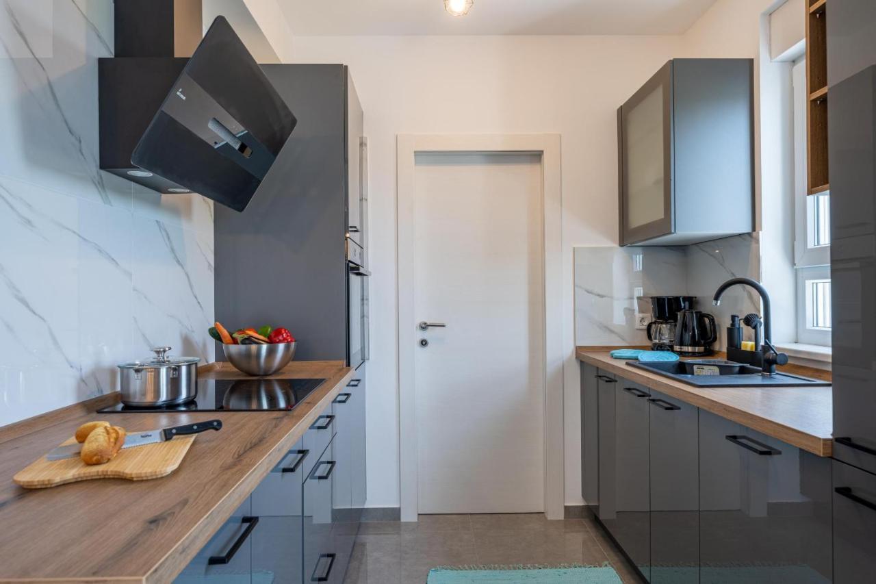 Domus Alba Apartments Pula Luaran gambar
