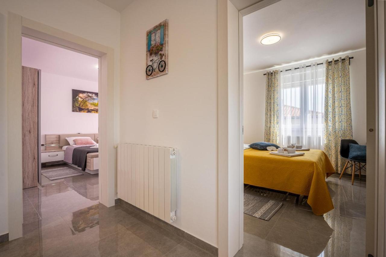 Domus Alba Apartments Pula Luaran gambar