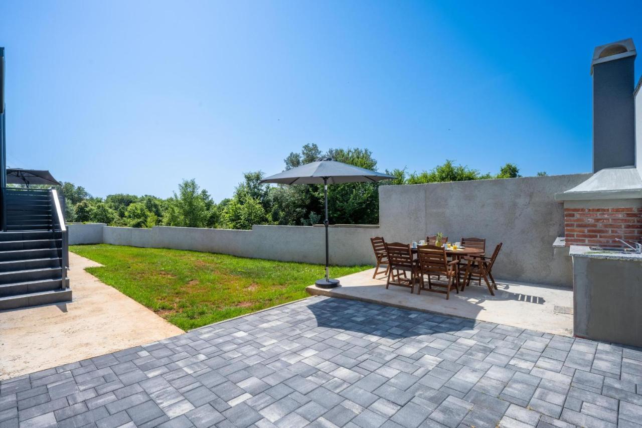 Domus Alba Apartments Pula Luaran gambar