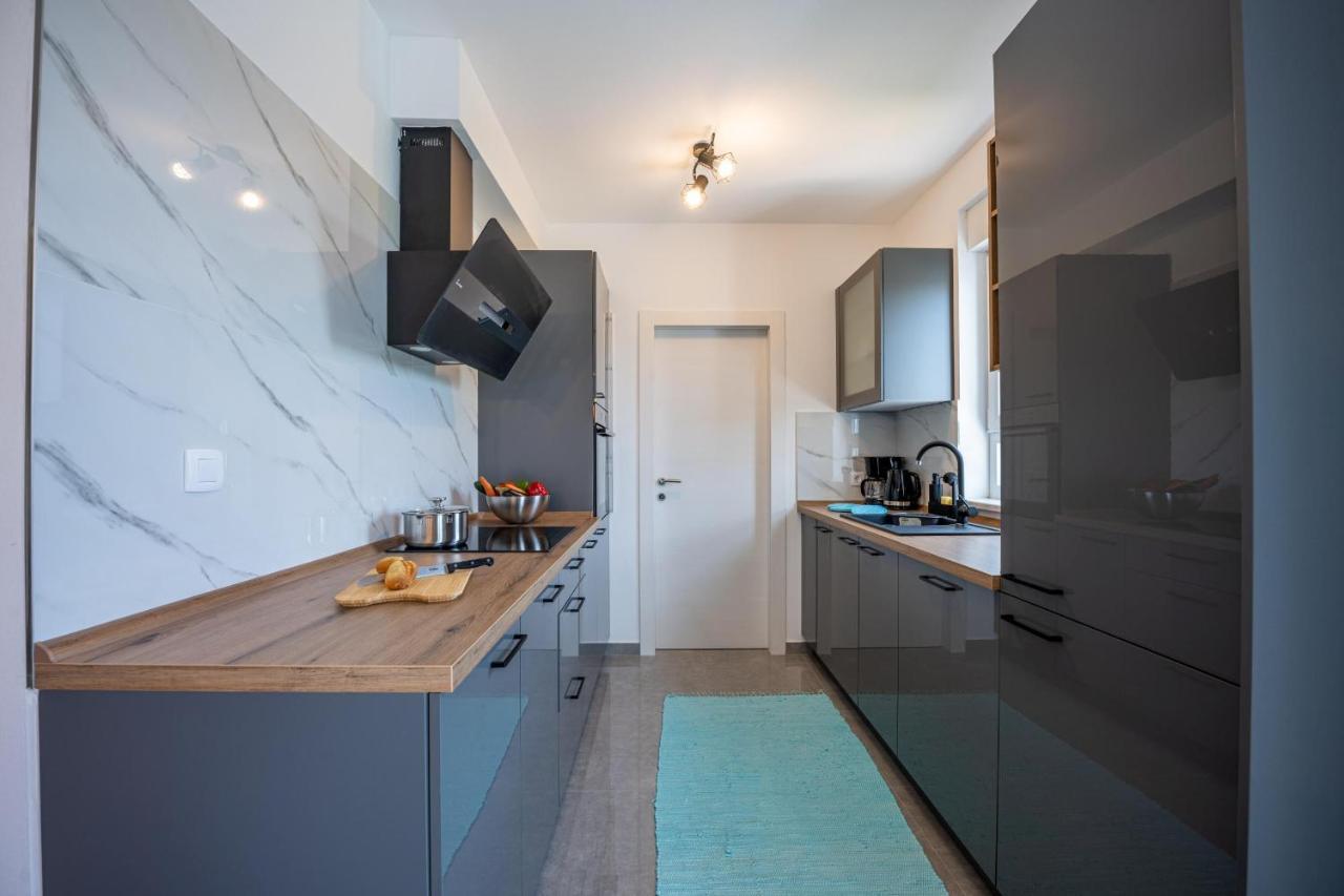 Domus Alba Apartments Pula Luaran gambar