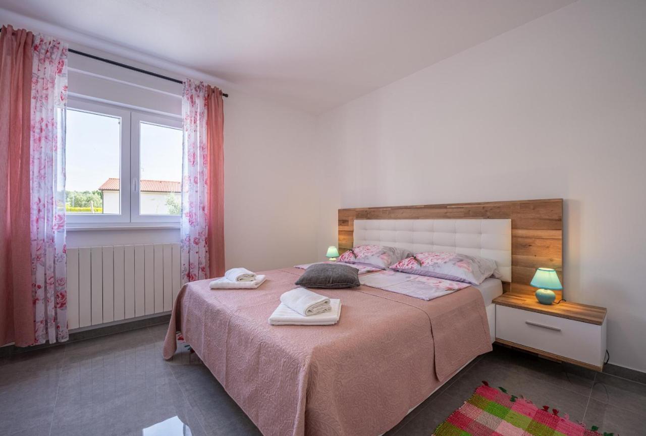 Domus Alba Apartments Pula Luaran gambar