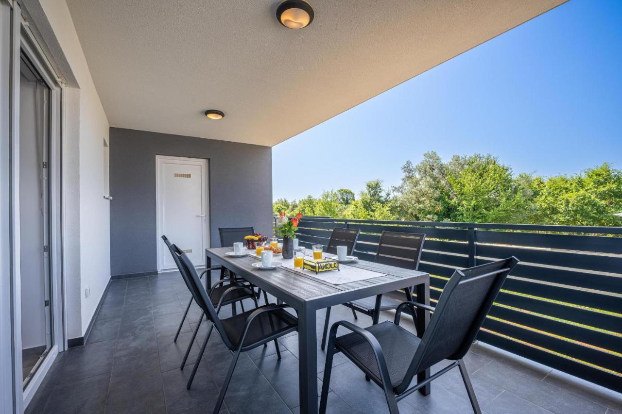 Domus Alba Apartments Pula Luaran gambar